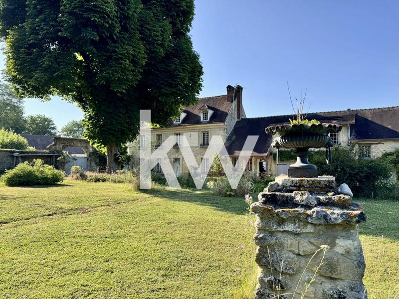 Maison - 296 m² - 18 pièces