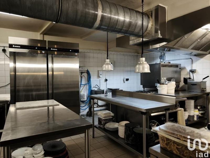 Local commercial - 200 m²