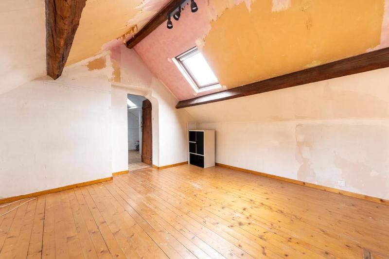 Maison - 88 m² - 6 pièces