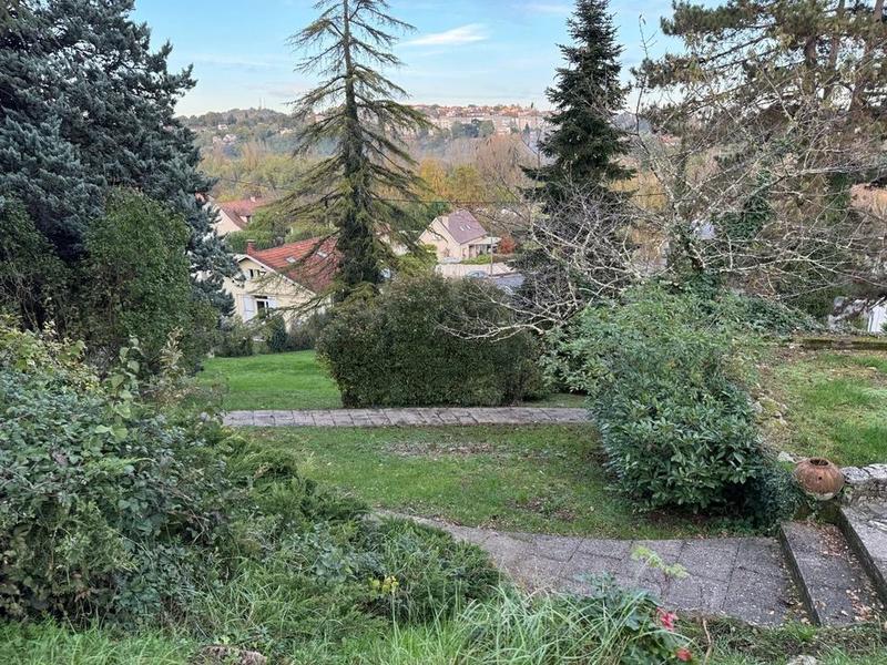 Maison - 160 m² - 9 pièces