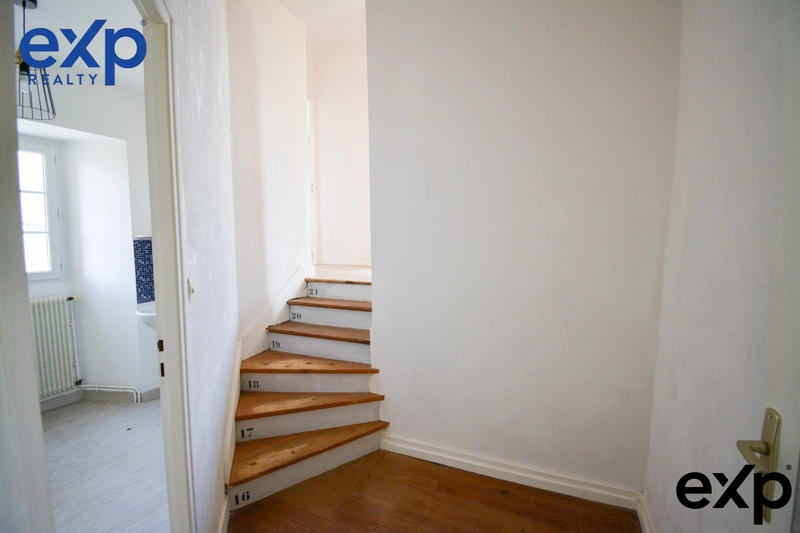 Maison traditionnelle - 215 m² - 6 pièces