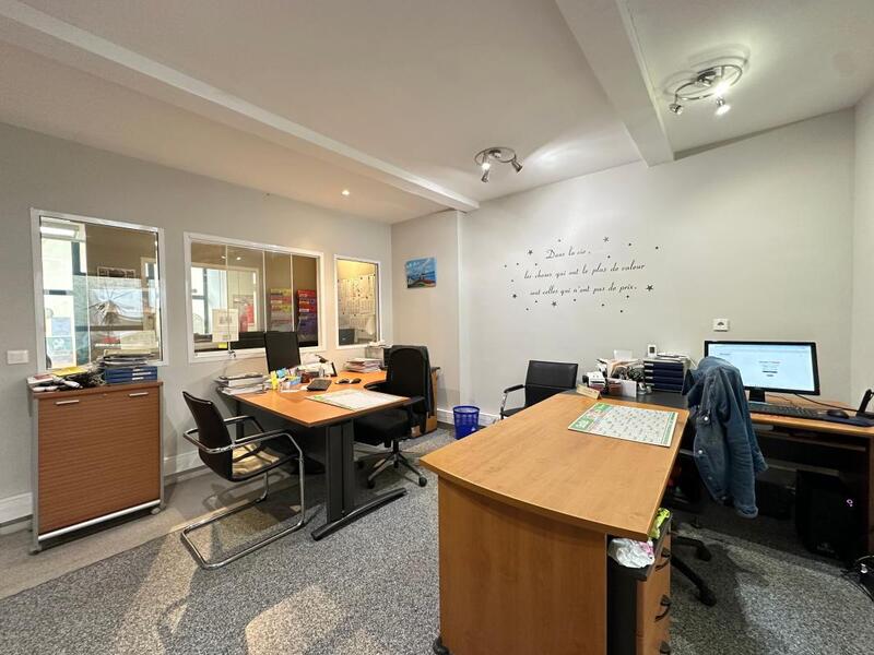 Bureau - 155 m²