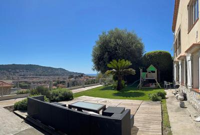 Villa - 170 m² - 6 pièces