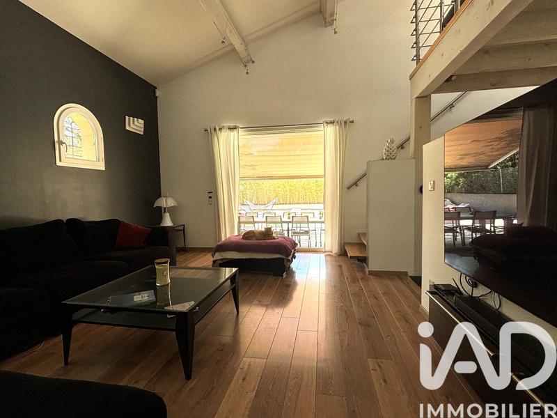 Maison - 200 m² - 7 pièces