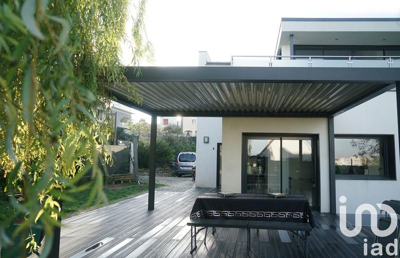 Maison de maîtres - 228 m² - 8 pièces