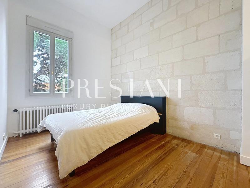 Maison - 200 m² - 7 pièces