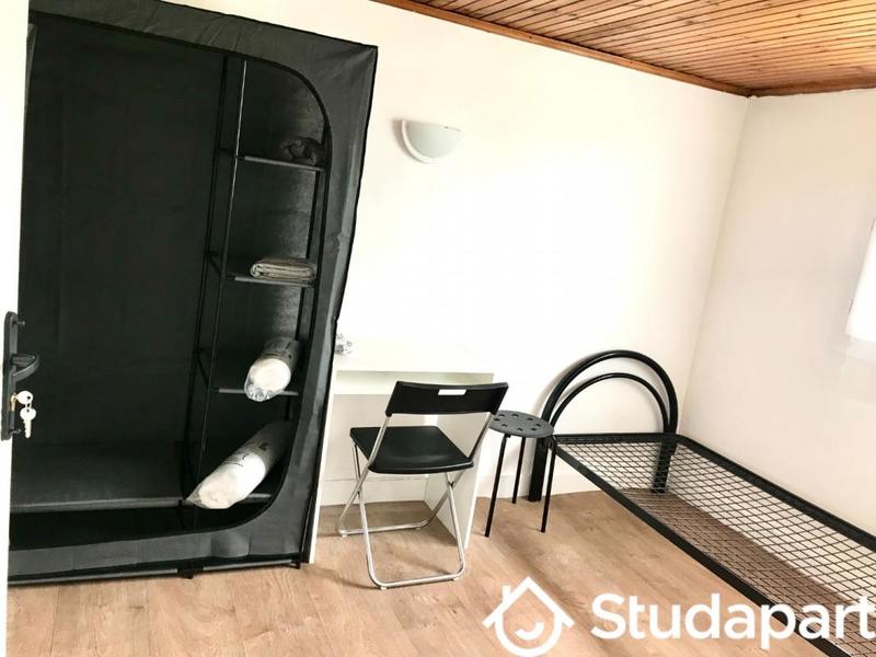 Chambre - 7 m² - 1 pièce