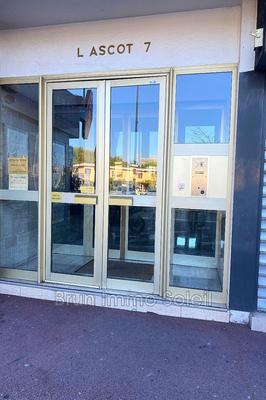 Parking / Garage - 17 m²