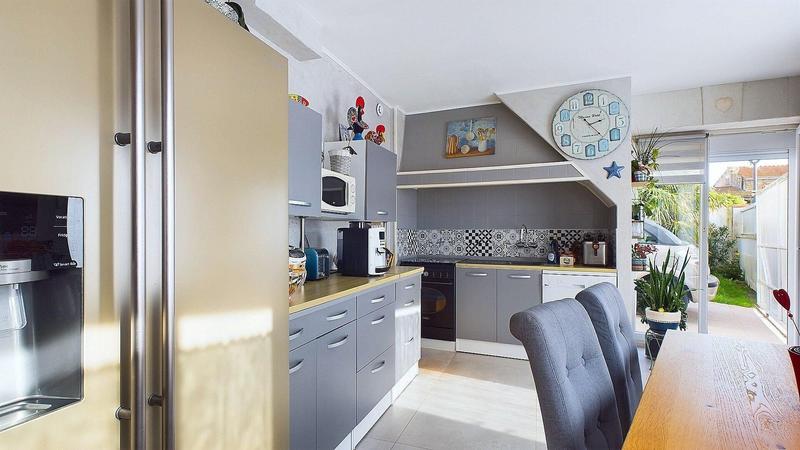 Maison - 140 m² - 7 pièces