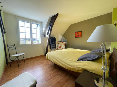 Maison - 192 m² - 7 pièces