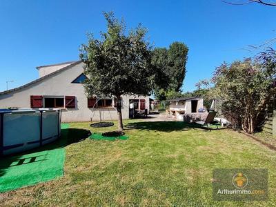 Maison - 140 m² - 6 pièces