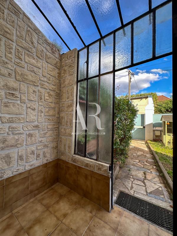 Maison - 95 m² - 3 pièces