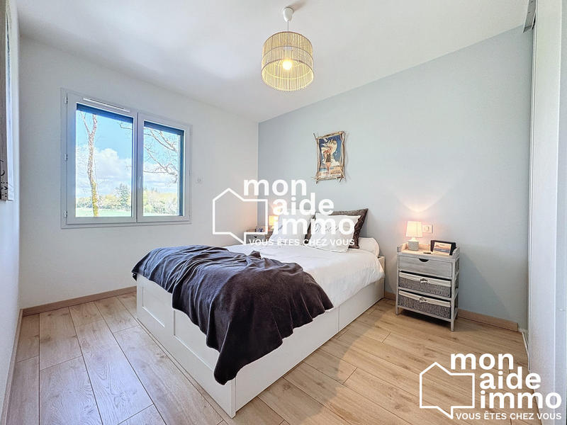 Maison - 260 m² - 8 pièces