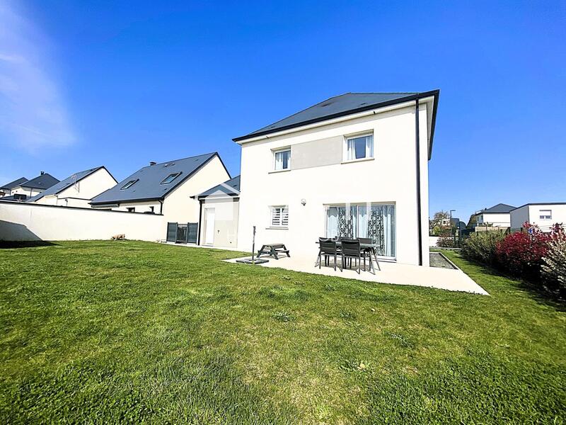 Maison - 110 m² - 5 pièces