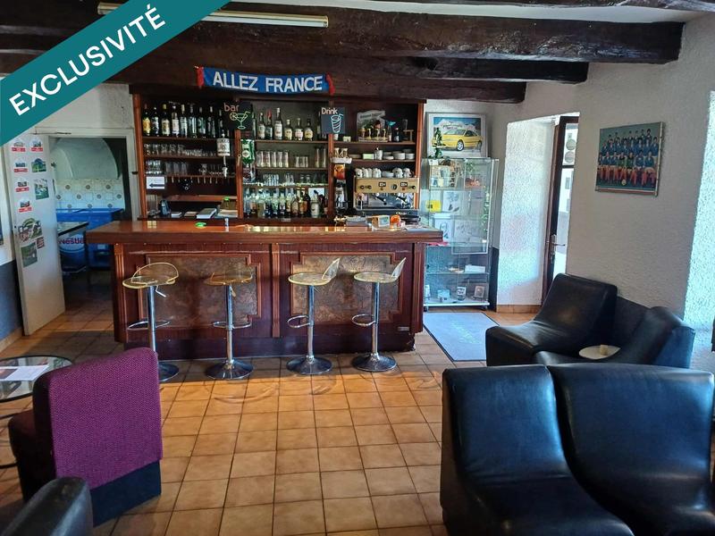 Maison - 278 m² - 10 pièces