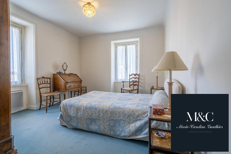 Appartement - 178 m² - 5 pièces