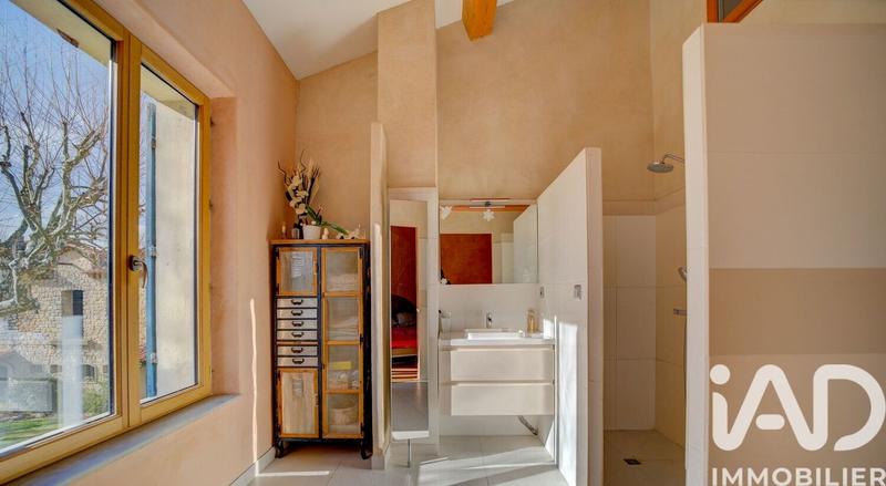 Maison - 660 m² - 21 pièces