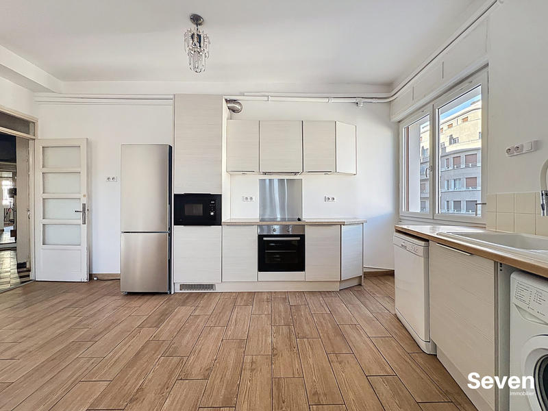 Appartement - 96 m² - 4 pièces