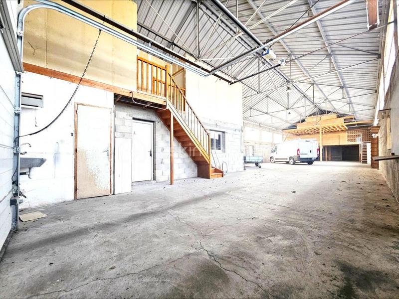 Maison traditionnelle - 196 m² - 5 pièces