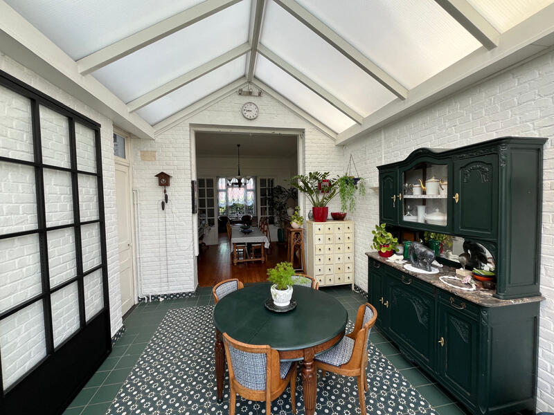 Maison - 200 m² - 7 pièces