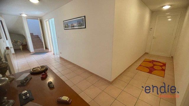 Maison - 176 m² - 7 pièces