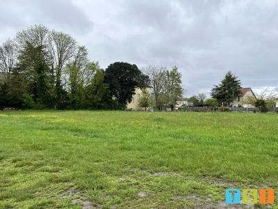 Terrain constructible - 2 878 m²