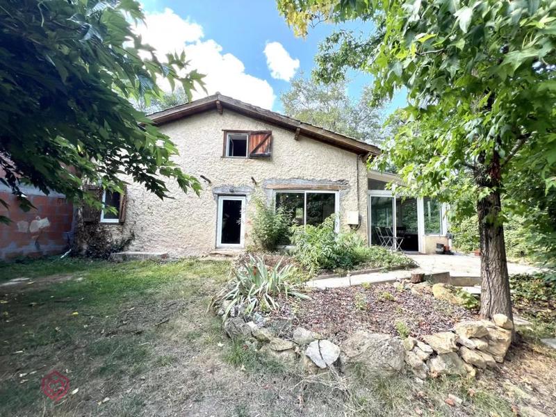 Propriété - 271 m² - 7 pièces