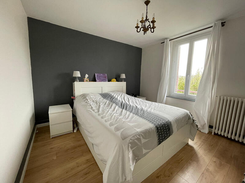 Maison - 192 m² - 9 pièces