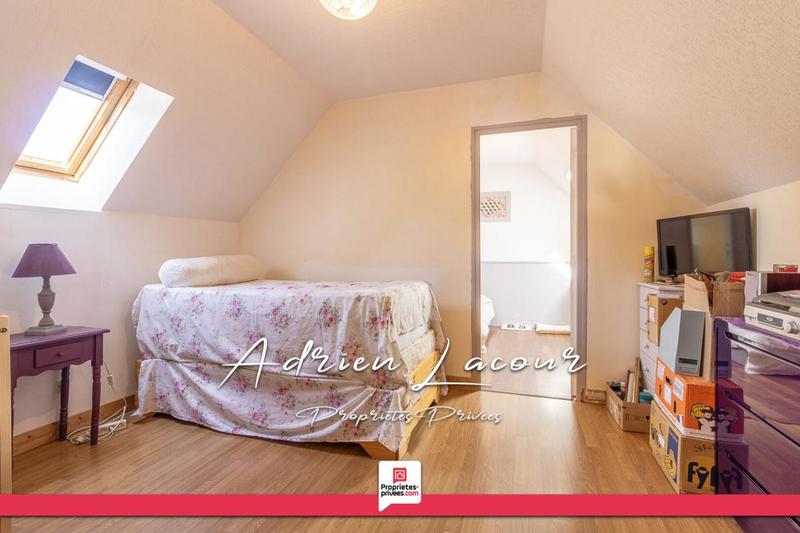 Maison - 97 m² - 7 pièces