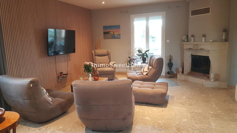 Villa - 201 m² - 7 pièces