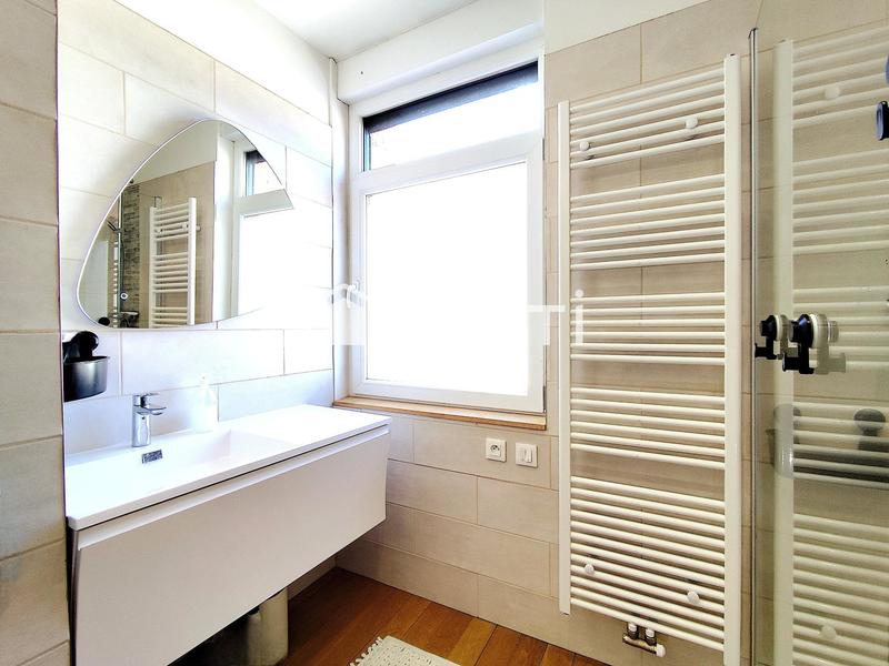 Maison - 81 m² - 6 pièces