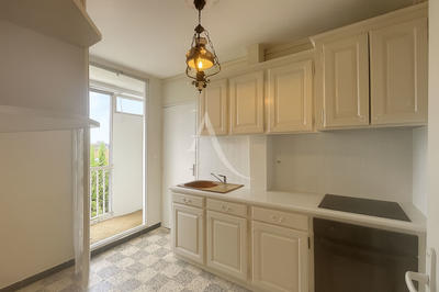 Appartement - 72 m² - 4 pièces