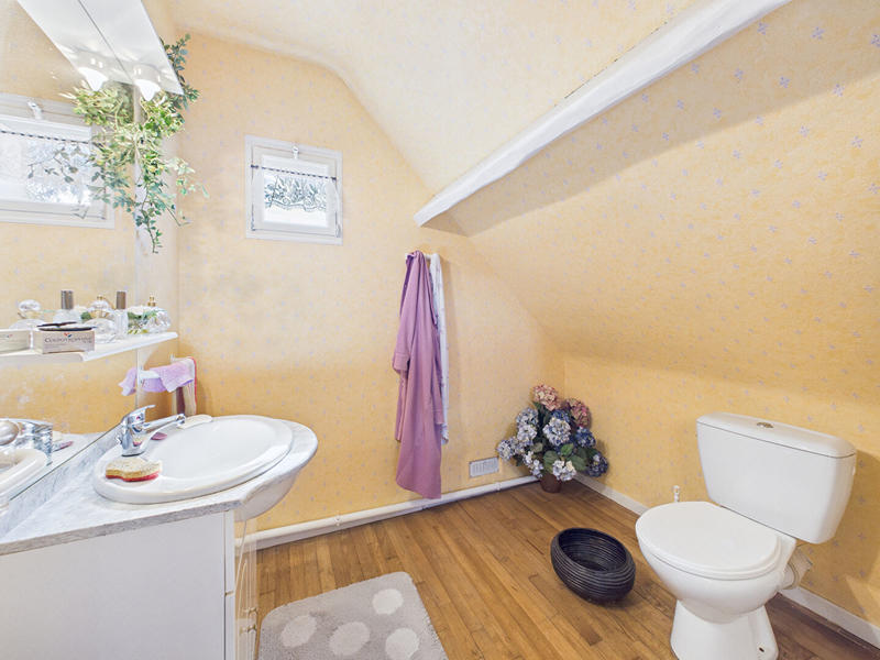 Maison - 190 m² - 7 pièces