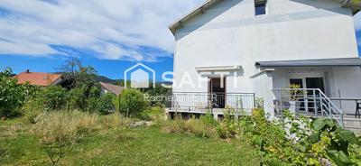 Maison - 99 m² - 5 pièces