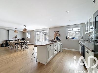 Maison - 130 m² - 4 pièces