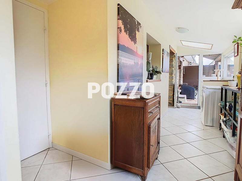 Maison - 96 m² - 5 pièces