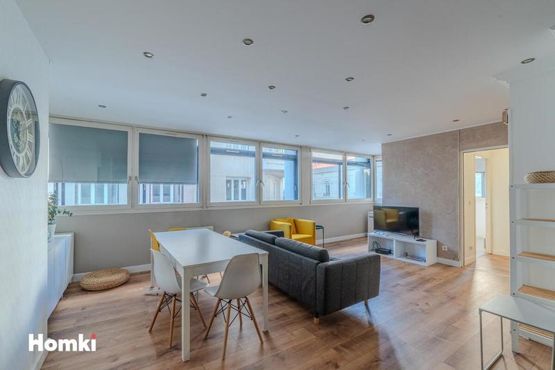 Appartement - 80 m² - 4 pièces