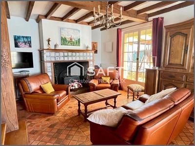 Maison - 200 m² - 7 pièces