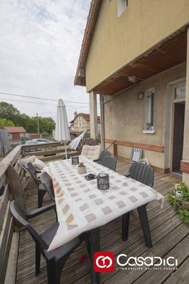 Maison - 98 m² - 6 pièces