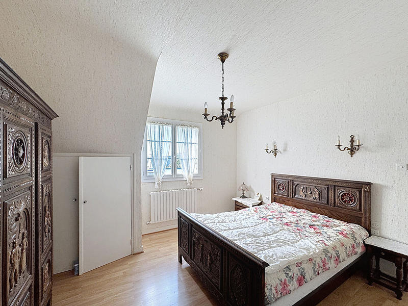 Maison - 120 m² - 7 pièces