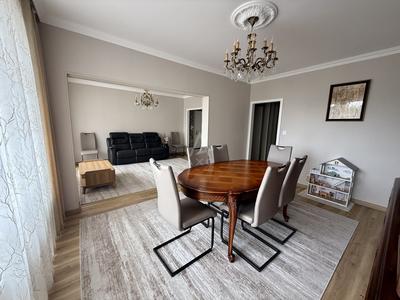 Appartement - 92 m² - 4 pièces