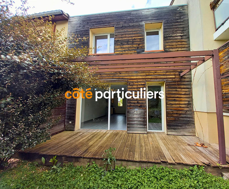 Maison - 90 m² - 4 pièces