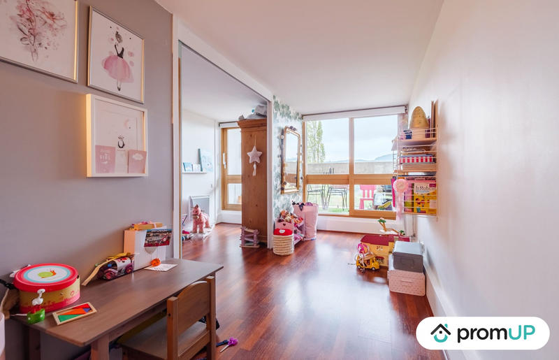 Appartement - 105 m² - 4 pièces