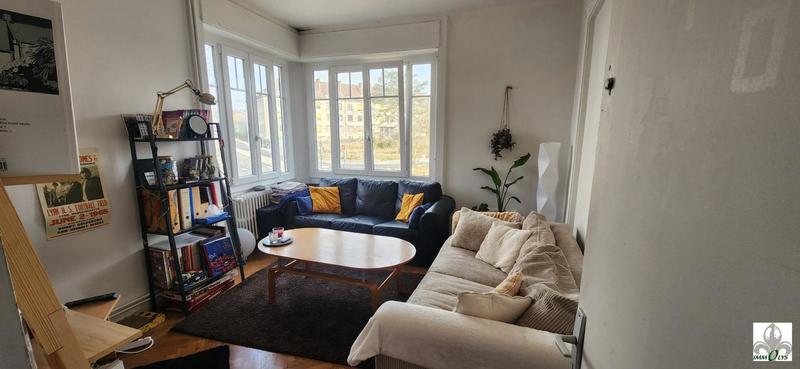 Appartement - 84 m² - 4 pièces