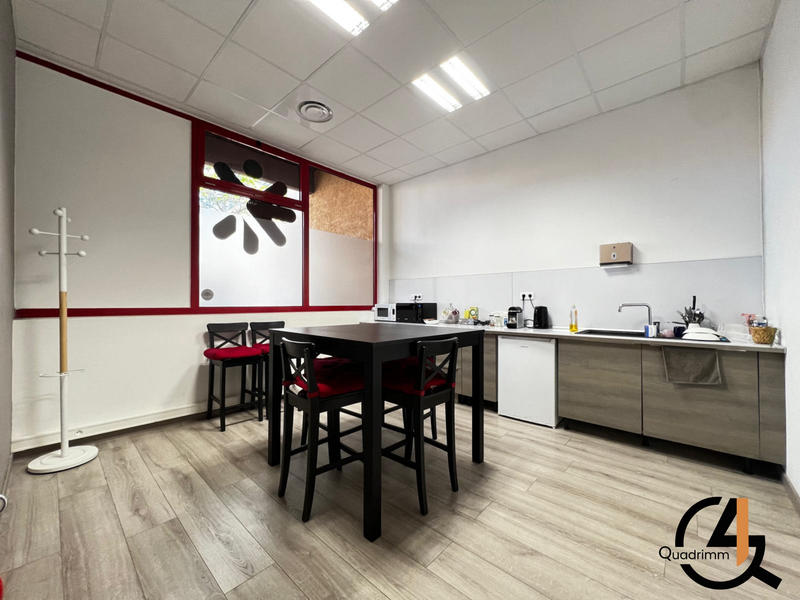 Local commercial - 114 m²