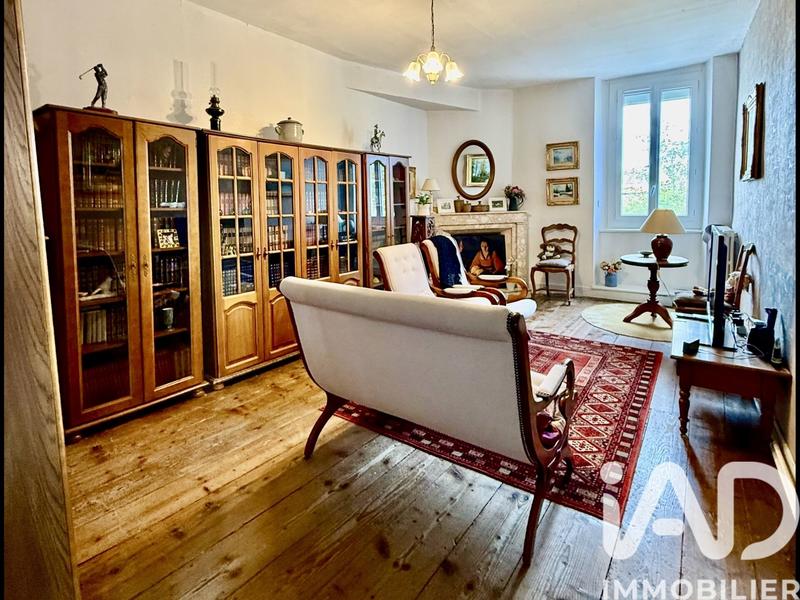 Maison de village - 257 m² - 3 pièces