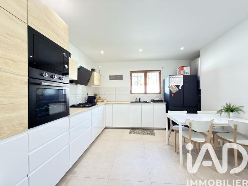 Maison - 179 m² - 5 pièces