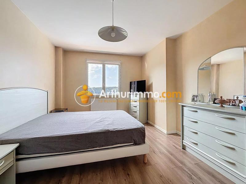 Maison - 205 m² - 7 pièces