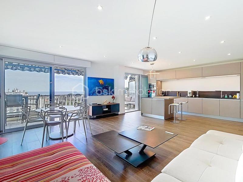 Appartement - 94 m² - 3 pièces