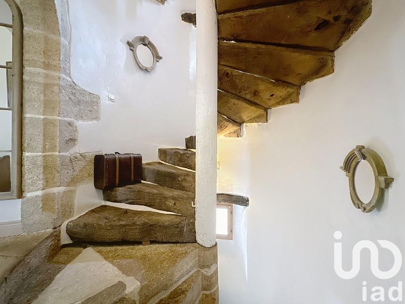 Maison - 312 m² - 8 pièces